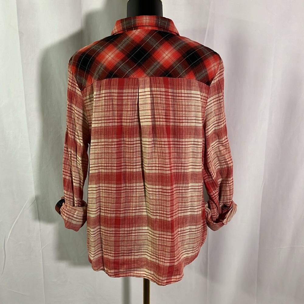 C&C California Chrysanthemum Red Mixed Plaid High Low Button Down Shirt - Picture 4 of 16